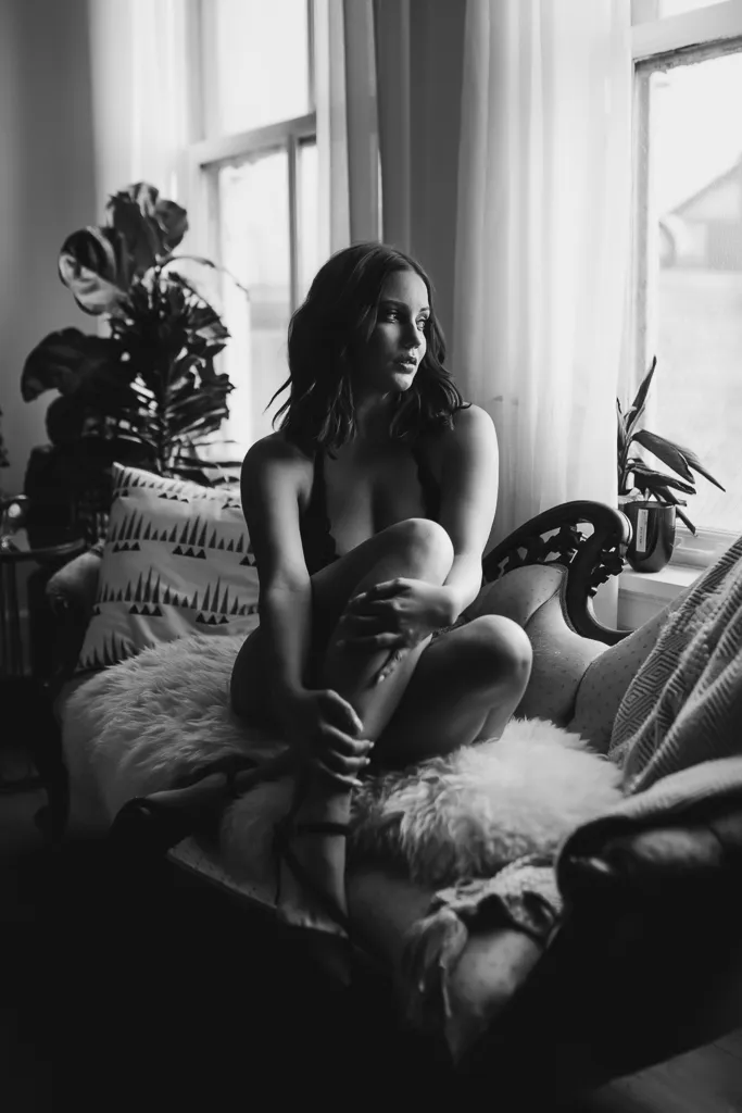 Aiota Photography boudoir session