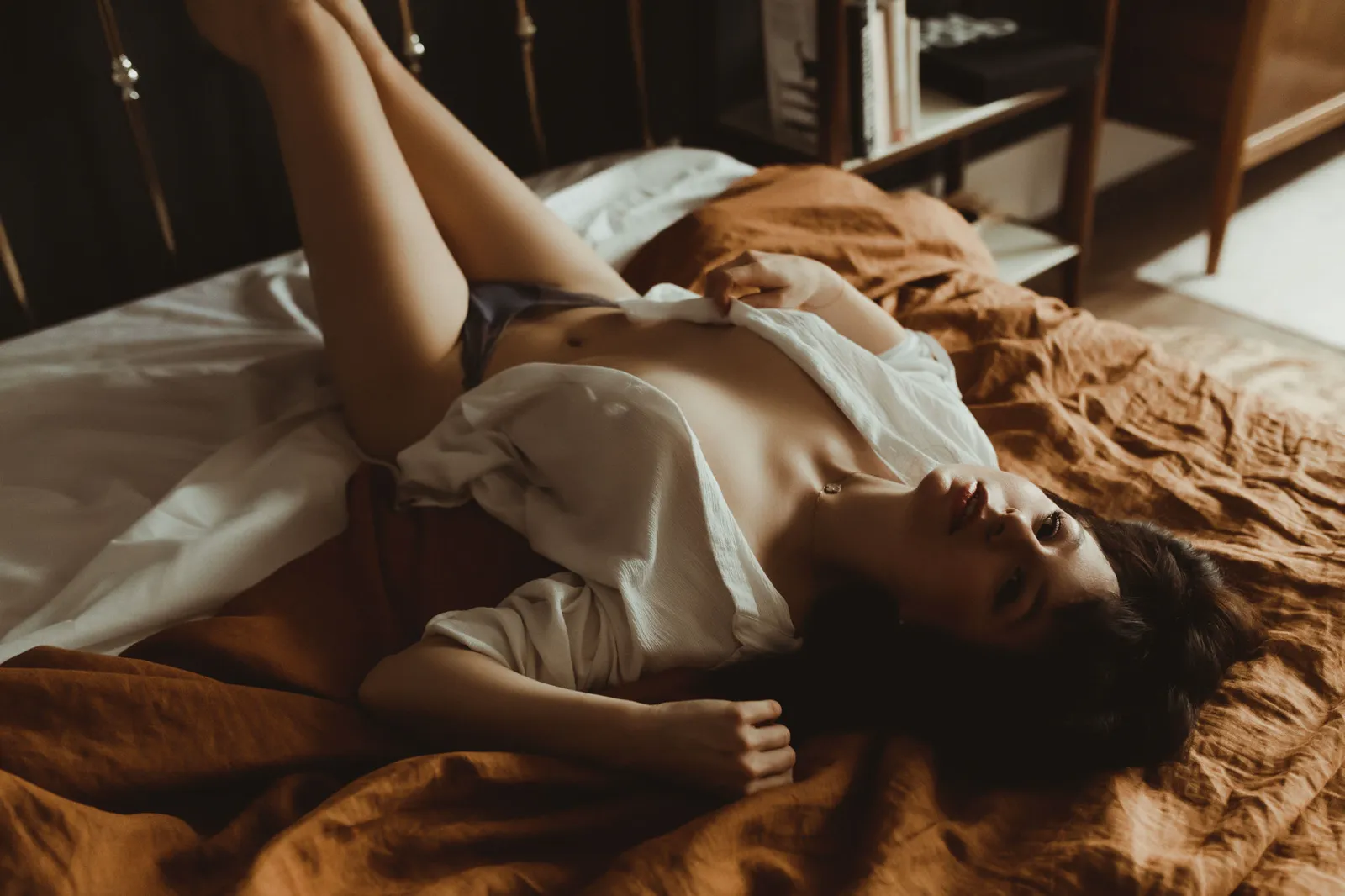 Aiota Photography boudoir session
